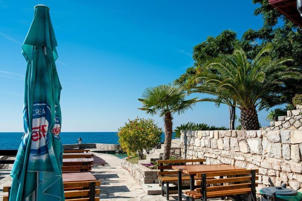 Apartmani Lux Sea Utjeha-Bušat Extérieur photo